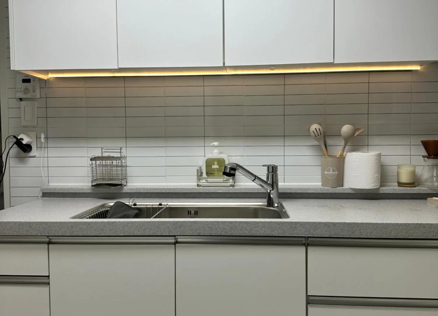 1-Minute From Mangwon Market, Cozy Accommodation With 3 Queen Beds, Near Hangang Park Szöul 0*,  Dél-Korea