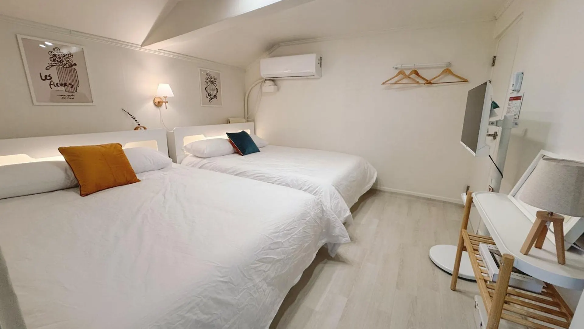 Apartman 1-Minute From Mangwon Market, Cozy Accommodation With 3 Queen Beds, Near Hangang Park Szöul